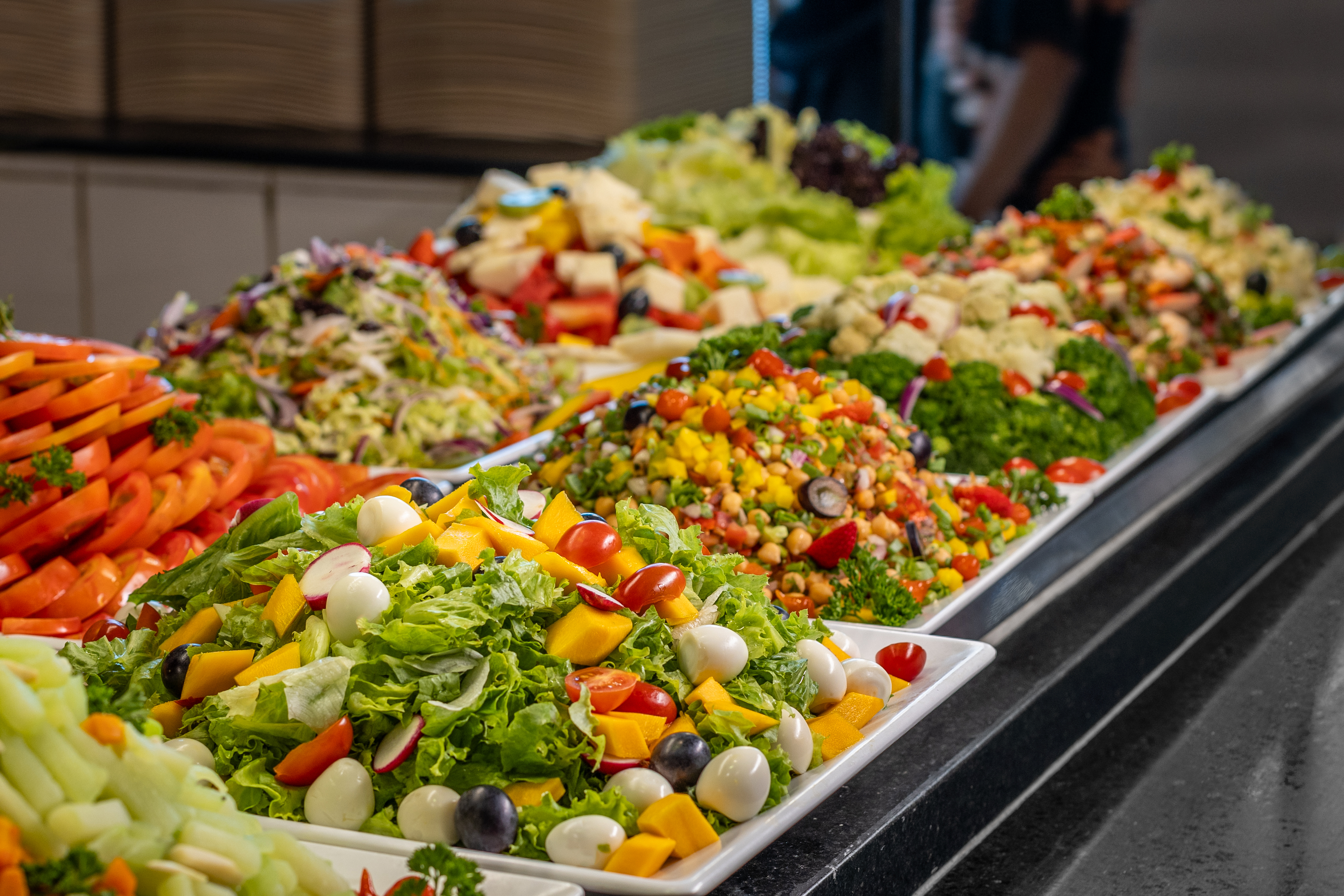 Farto buffet de saladas